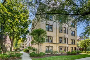 1923 W Estes Ave, Chicago, IL 60626 - Photo 1