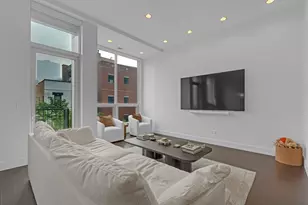 16 N Carpenter St, Chicago, IL 60607 - Photo 11