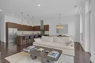 16 N Carpenter St, Chicago, IL 60607 - Photo 9