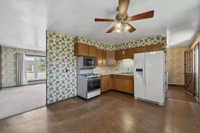 315 E Schaumburg Road, Streamwood, IL 60107 - Photo 7