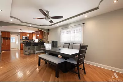 5721 W 83rd Place, Burbank, IL 60459 - Photo 3