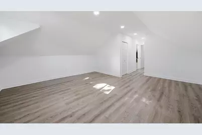 8219 S Throop Street, Chicago, IL 60620 - Photo 11