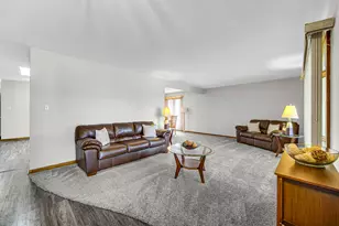 3024 200th Pl, Lynwood, IL 60411 - Photo 3