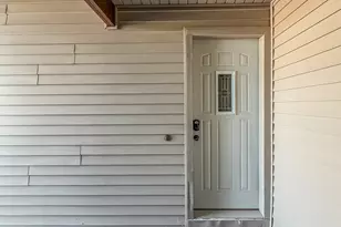 1120 Kara Dr, Champaign, IL 61822 - Photo 3