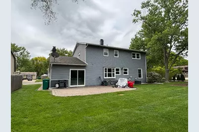 22 University Drive, Buffalo Grove, IL 60089 - Photo 5