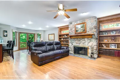 446 Roslyn Road, East Dundee, IL 60118 - Photo 17