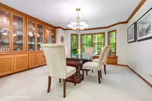 446 Roslyn Rd, East Dundee, IL 60118 - Photo 9