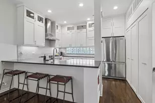 1706 N Bissell St, Chicago, IL 60614 - Photo 5