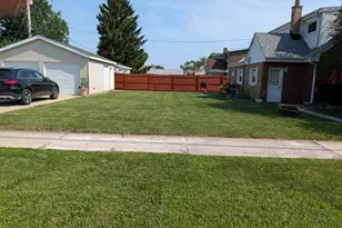 10754 Lyman Ave, Chicago Ridge, IL 60415 - Photo 3