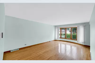 923 E 158th Street, Dolton, IL 60419 - Photo 7