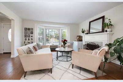 7141 N Kedvale Avenue, Lincolnwood, IL 60712 - Photo 3