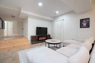 7141 N Kedvale Ave, Lincolnwood, IL 60712 - Photo 41