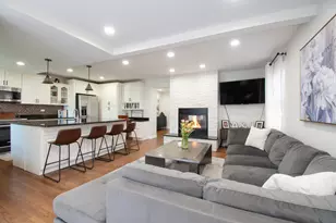 7141 N Kedvale Ave, Lincolnwood, IL 60712 - Photo 19