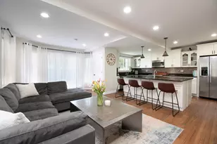7141 N Kedvale Ave, Lincolnwood, IL 60712 - Photo 21