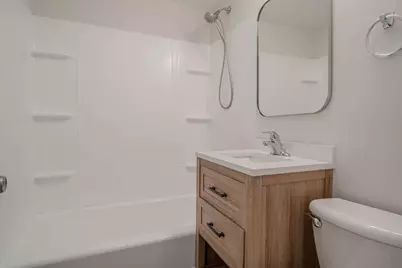 8822 S California Avenue, Evergreen Park, IL 60805 - Photo 11
