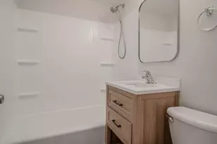 8822 S California Ave, Evergreen Park, IL 60805 - Photo 11