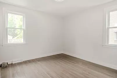 8822 S California Avenue, Evergreen Park, IL 60805 - Photo 9