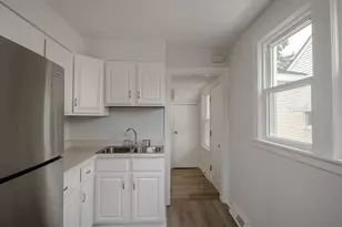 8822 S California Ave, Evergreen Park, IL 60805 - Photo 3