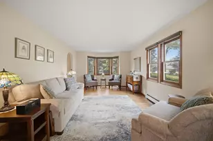 243 N Delany Rd, Gurnee, IL 60031 - Photo 5