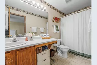 229 Churchill Court, Round Lake Beach, IL 60073 - Photo 13