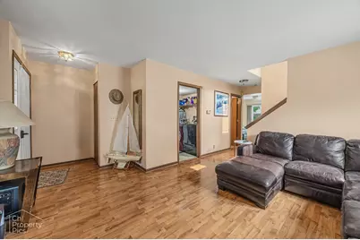 229 Churchill Court, Round Lake Beach, IL 60073 - Photo 5