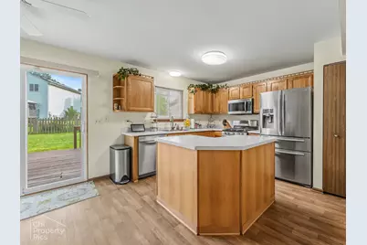 229 Churchill Court, Round Lake Beach, IL 60073 - Photo 7