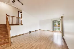 1501 E Fremont St, Arlington Heights, IL 60004 - Photo 5