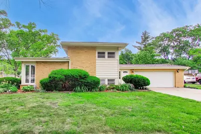 1501 E Fremont Street, Arlington Heights, IL 60004 - Photo 3