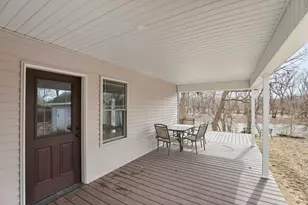 204 S Henry St, Ashkum, IL 60911 - Photo 3