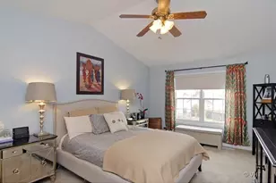 209 Wilton Ln, Mundelein, IL 60060 - Photo 9