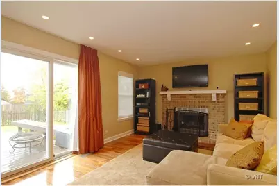 209 Wilton Lane, Mundelein, IL 60060 - Photo 7