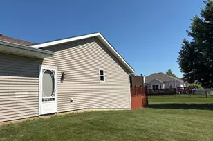 152 Prairie Moon Dr, Davis Junction, IL 61020 - Photo 5