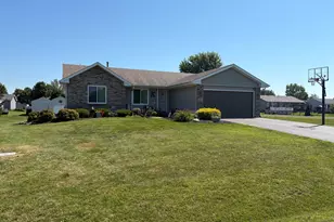 152 Prairie Moon Dr, Davis Junction, IL 61020 - Photo 1