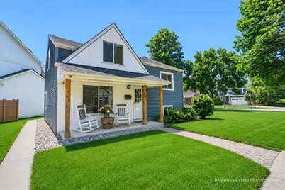331 W Hillside Avenue, Elmhurst, IL 60126 - Photo 1