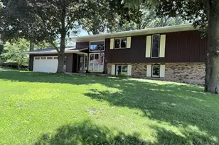 64 S Bunker Hill Rd, German Valley, IL 61039 - Photo 23