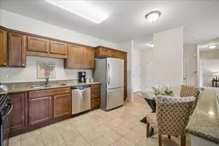 2220 Founders Dr, Northbrook, IL 60062 - Photo 3
