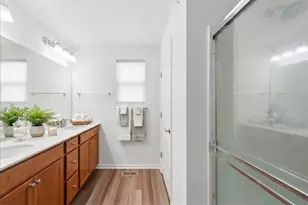 162 Waverly Ct, Bloomingdale, IL 60108 - Photo 33