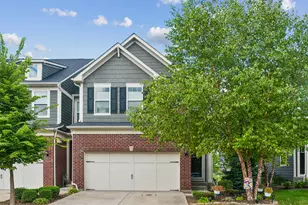 162 Waverly Ct, Bloomingdale, IL 60108 - Photo 1