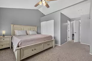 197 Rob Roy Ct, Schaumburg, IL 60194 - Photo 11