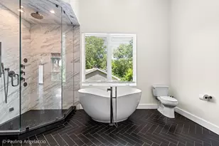 220 Astor Pl, Northbrook, IL 60062 - Photo 29