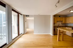 200 N Dearborn St, Chicago, IL 60601 - Photo 5