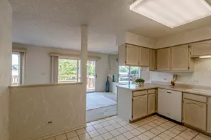 704 Picardy Cir, Northbrook, IL 60062 - Photo 13