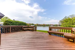 704 Picardy Cir, Northbrook, IL 60062 - Photo 23