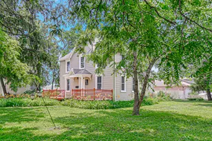574 Herman St, Crete, IL 60417 - Photo 3
