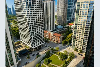 211 N Harbor Drive #2007, Chicago, IL 60601 - Photo 7