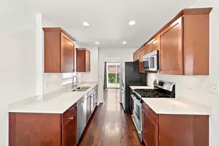 630 Hibbard Rd, Wilmette, IL 60091 - Photo 3