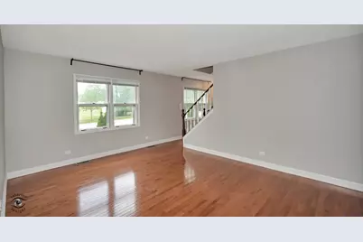 8348 Adbeth Avenue, Woodridge, IL 60517 - Photo 5