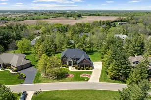 7418 Timber Ridge Rd, Roscoe, IL 61073 - Photo 3