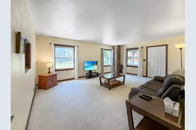 309 S Linn Street, Shannon, IL 61078 - Photo 5