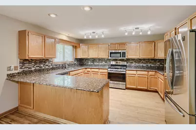 2805 Breckenridge Circle, Aurora, IL 60504 - Photo 9
